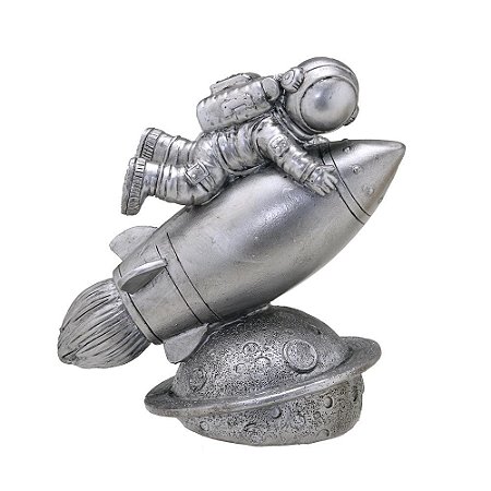 ESCULTURA ASTRONAUTA DECOR NO FOGUETE PRATA