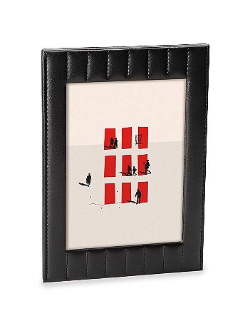 PORTA-RETRATO EM MDF COM REVESTIMENTO EM PU PRETO 15X20cm