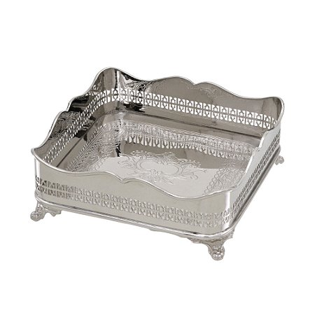 BANDEJA DECORATIVA QUADRADA EM METAL NA COR PRATA 9x24,5cm