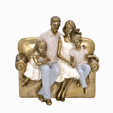 ESCULTURA FAMILIA DECORATIVA NO SOFA COM CASAL DE FILHOS