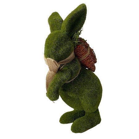 ESCULTURA COELHO MUSGO PASCOA DECORATIVO COM CENOURA - 30cm