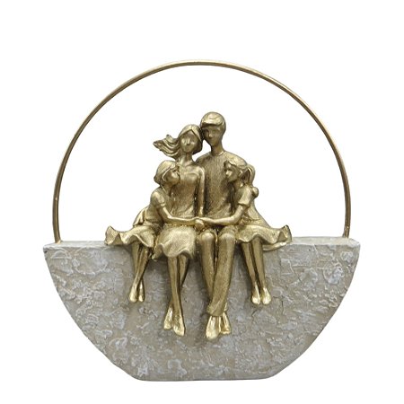 ESCULTURA FAMILIA DECOR EM RESINA CASAL C DUAS MENINAS 23CM