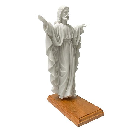 ESCULTURA JESUS EM PO DE MARMORE NA BASE EM MADEIRA 28,5CM