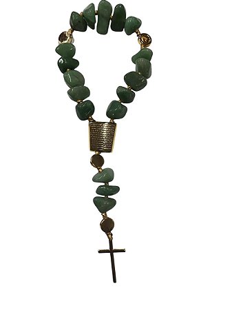 Terço Decorativo Pedras Naturais Verdes e Cruz Dourada 40cm