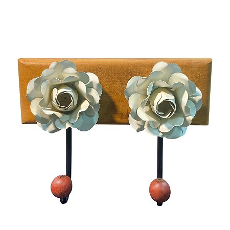 CABIDEIRO GANCHO 2 FLORES DE METAL BRANCO EM MADEIRA PEROBA