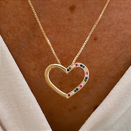 Colar Coração Vazado e Zircônias Folheado a Ouro