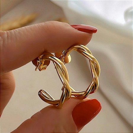 Brinco de Argola Elegance Entrelaçado Banhado a Ouro