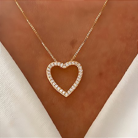 Colar Coração Vazado e Zircônias Banhado a Ouro 18k