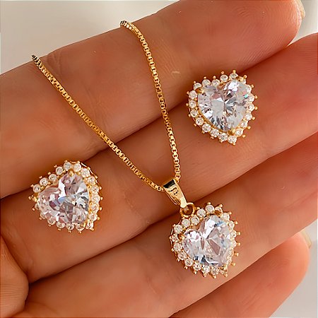 Conjunto Colar e Brinco Mini Coração Banhado a Ouro 18k