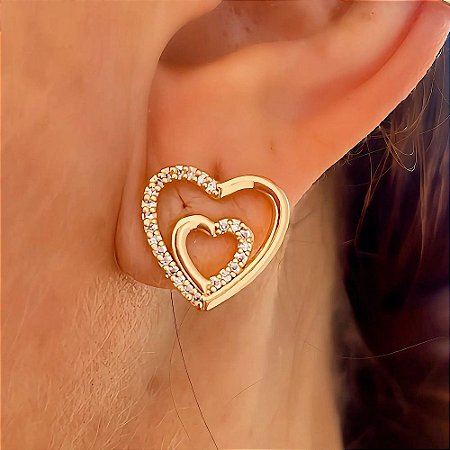 Brinco Dois Corações e Cristais Banhado a Ouro 18k