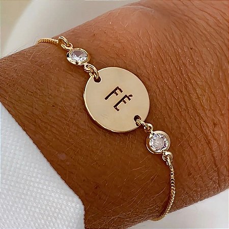 Pulseira Medalha Fé e Cristais Banhada a Ouro 18k