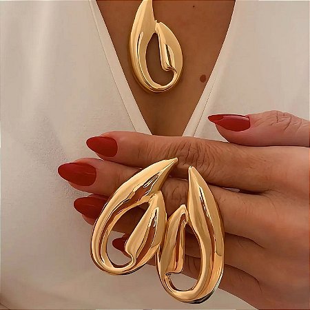 Colar Conjunto Orgânico Vazado Banhado a Ouro 18k