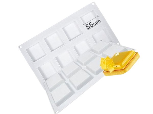 MOLDE DE SILICONE CUBO PARA DOCES E SOBREMESAS 8 CAVIDADES