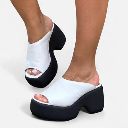 Tamanco Plataforma Lunar em Couro Branco