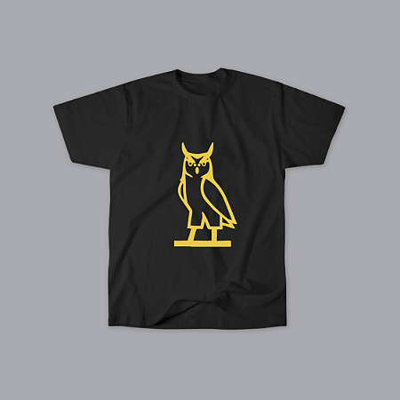 Camiseta Básica Preta da Eybllon