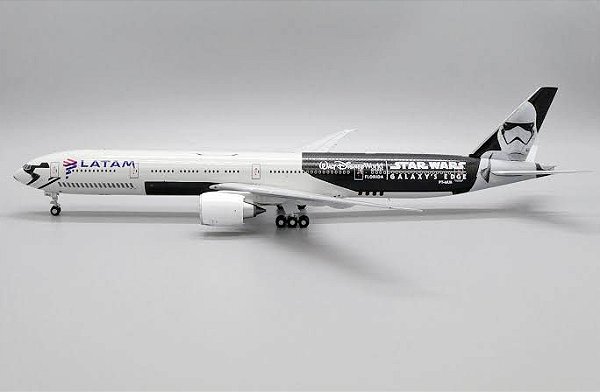 Miniatura Avião - Boeing 777-300 ER - Latam Star Wars - 1:400 - JC Wings