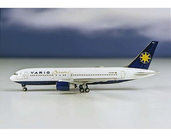 Miniatura Avião - Boeing 767-200 - Varig - 1:400 - Aeroclassics