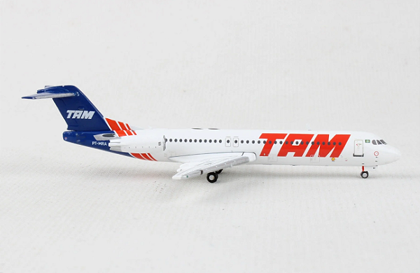 Miniatura Avião - FOKKER 100 - TAM - 1:400 - Gemini Jets