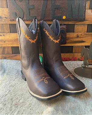 Bota Texana Masculina Farpada Marrom
