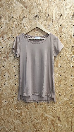 NAJÔ - Blusa Viscolycra Alongada c/ abertura lateral