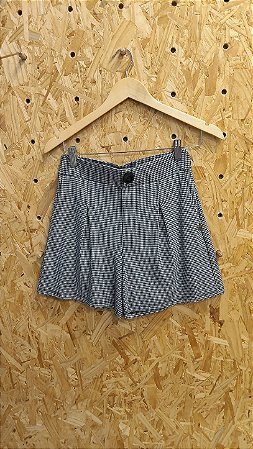 NAJÔ 31024 - Short pied de Coq c/ recortes - Preto - P