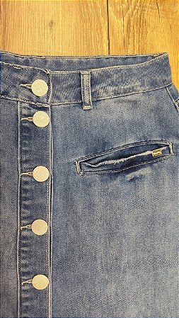 ECOLIFE - Saia Midi Jeans Botões na Frente