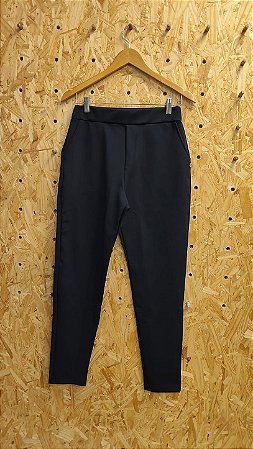 NAJÔ 32056 - Calça Body Fit - Preta - tamanho M