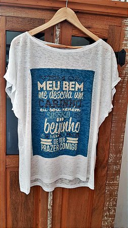 Camiseta Vem Cá Meu Bem Me Descola um Carinho - T-shirt