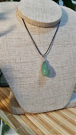 Colar Pingente Gota Quartzo Verde a Pedra da  Cura e Purificação