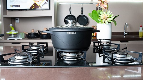 Panela 24cm Com Tampa Super Resistente Frigigold - 5 camadas de Titânio com mármore antiaderente