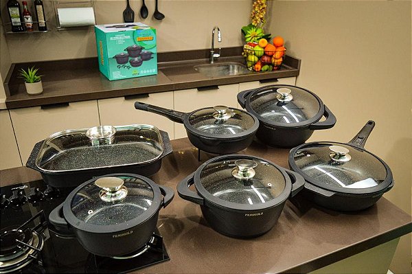 Conjunto Titanium 6 Peças - Frigideira Wok 24cm + Frigideira Wok 28cm + Panelas 20cm, 24cm e 28cm NOVOS MODELOS + Assadeira 34cm+ Tampas Frigigold