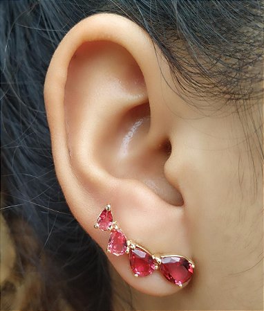 Brinco Ear Cuff Pedras de Zirconias Vermelhas Banhado a Ouro