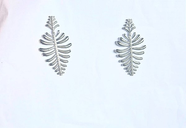 Brinco Folha com Detalhe Cravejado Ródio