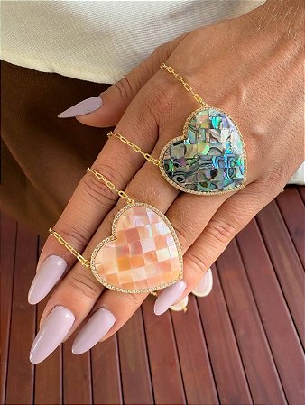 Colar coração madrepérola rosa