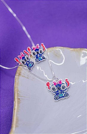 Conjunto Colar + brinco Lilo Stich Resignado Prata