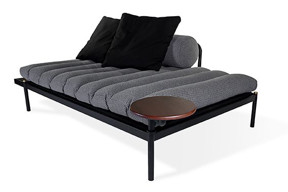 Chaise Goma