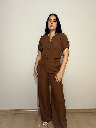 Conjunto Minimal Chic - Camiseta e Calça