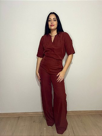 Conjunto Minimal Chic - Camiseta e Calça