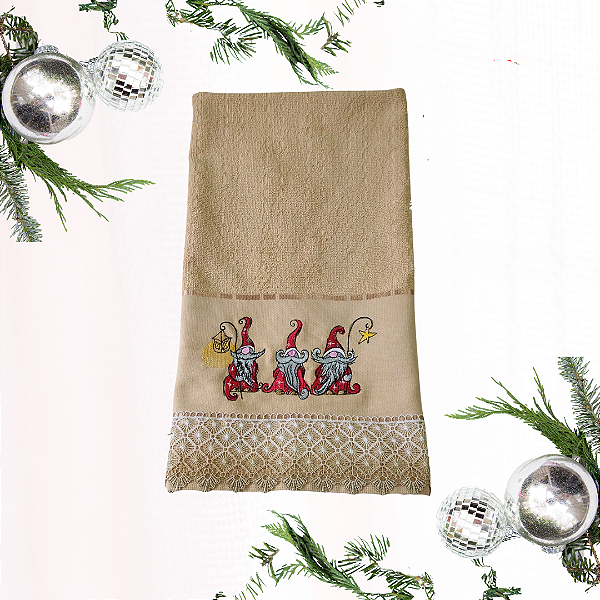 Toalha de Rosto Bordada - Bege - Gnomos de Natal