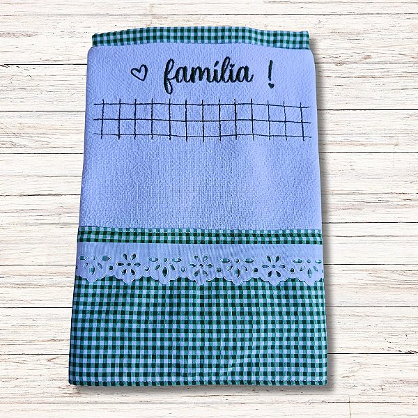 Pano de Prato Bordado - Família