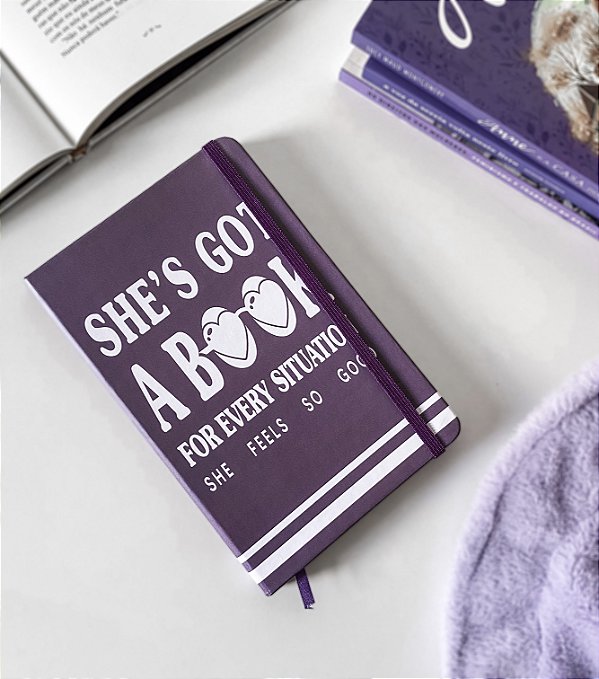Caderneta | She's Got a Book For Every Situation
