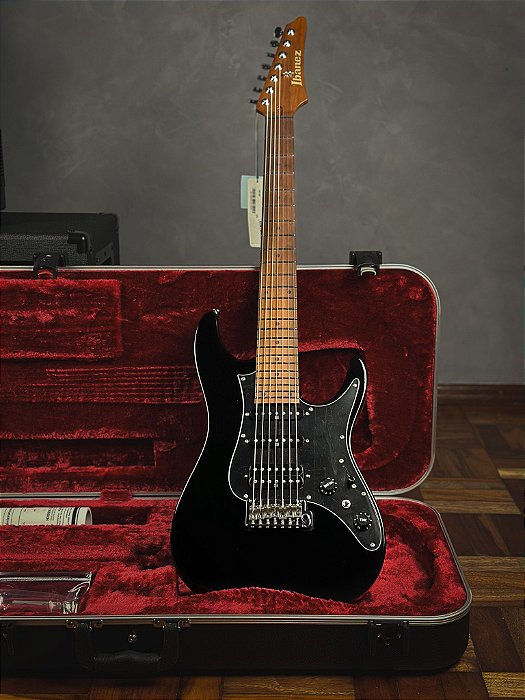 Guitarra Ibanez Prestige AZ24047 BK Made in Japan - 7 cordas