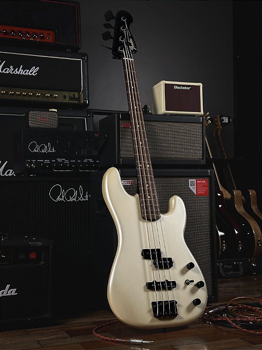 Baixo Fender Sig Series Duff Mckagan P Bass - Pearl White