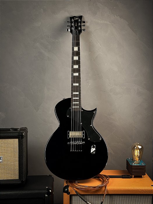 GUITARRA ESP LTD EC-01FT LEC01FTBLK - BLACK - PONTE FIXA - HUMBUCKER
