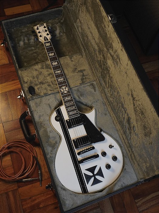 Guitarra ESP LTD Iron Cross James Hetfield Signature