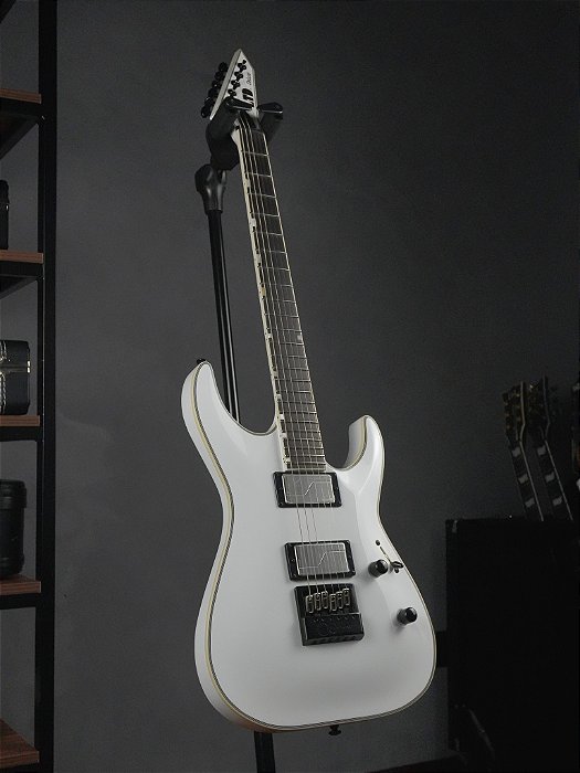 Guitarra ESP LTD MH-1000 Evertune - Snow White