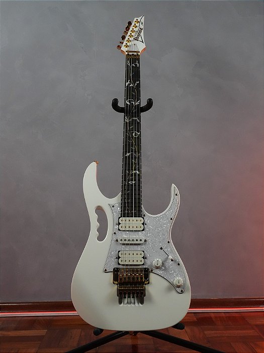 Guitarra Ibanez Jem7vp Steve Vai Signature - White