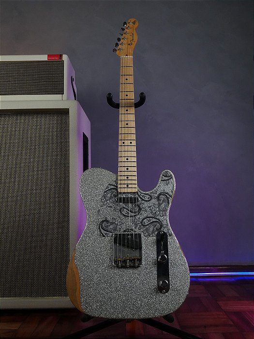 Guitarra Fender Signature Brad Paisley Road Worn Telecaster Silver Sparkle