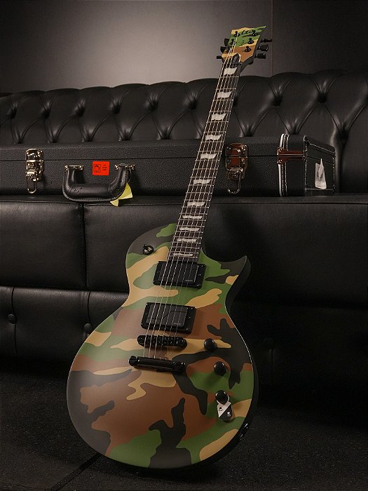 GUITARRA ESP LTD EC-1000 - WOODLAND CAMO SATIN - COM CASE