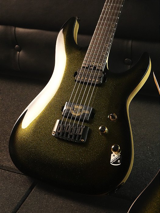 Guitarra Schecter C-1 50th Anniversary Gold Burst 4135